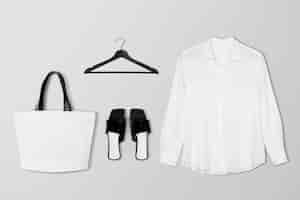 Photo gratuite ensemble minimal de vêtements pour femmes dans le ton blanc