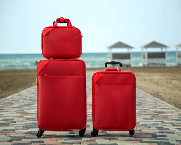 Ensemble de valises et sacs rouges