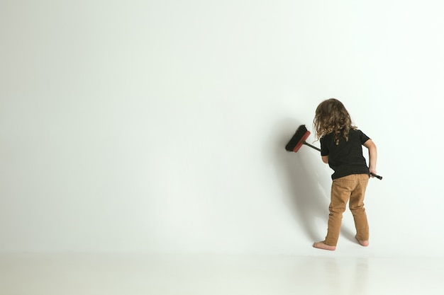 Photo gratuite envie d'être utile comme un papa