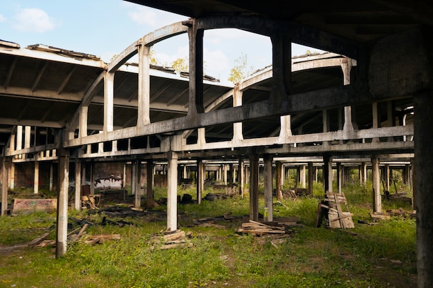 Photo gratuite environnement urbain avec une esthétique grunge