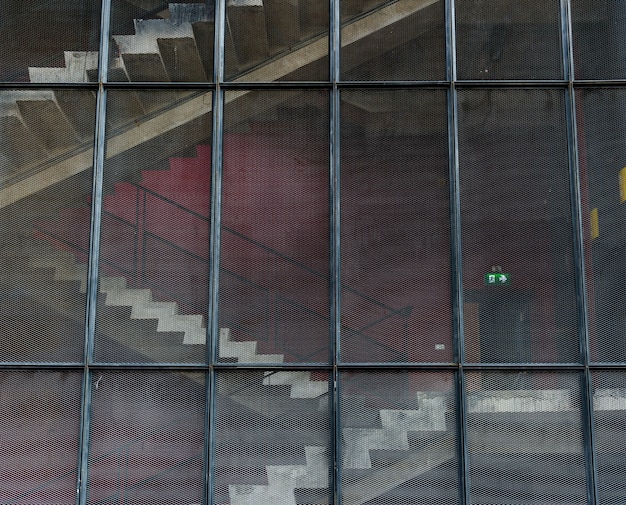 Escalier dans un immeuble moderne