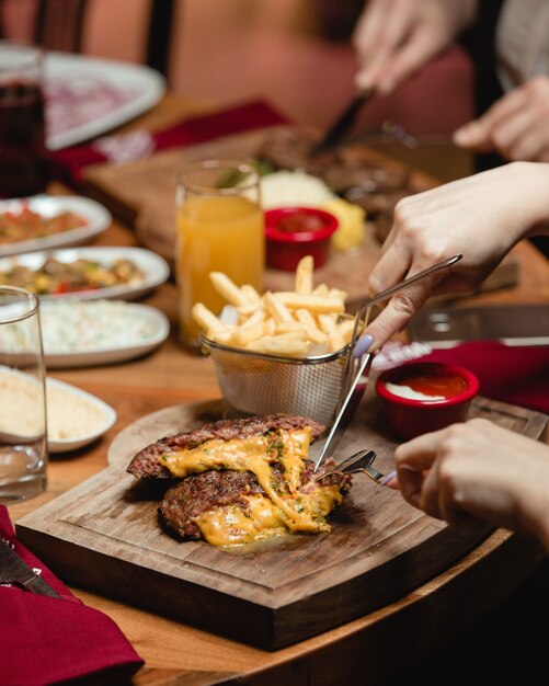 Escalope de viande au fromage