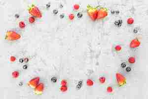 Photo gratuite espace copie délicieux arrangement de fruits frais