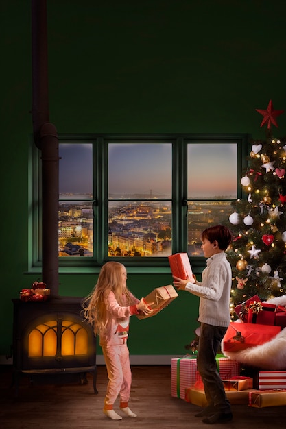 Photo gratuite extérieur enneigé d'une fenêtre au moment de noël