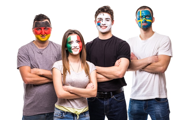 Les fans des équipes nationales peint le visage du drapeau de l'Allemagne, du Mexique, de la République de Corée, de la Suède. Émotions des fans.