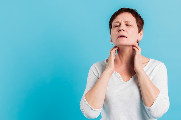 Femme aînée, à, problèmes médicaux