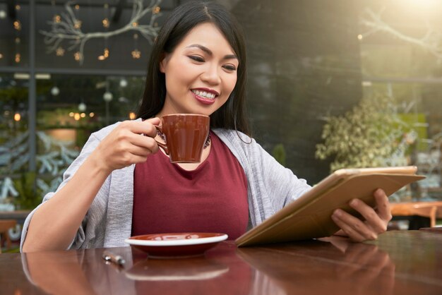 Femme, apprécier, loisir, café