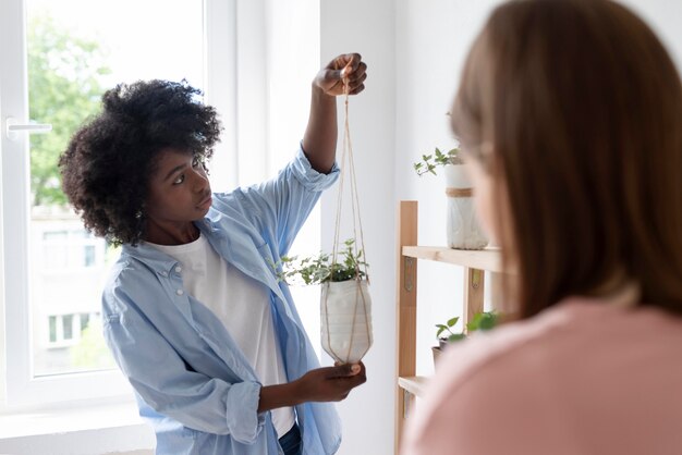 Femme ayant un mode de vie durable