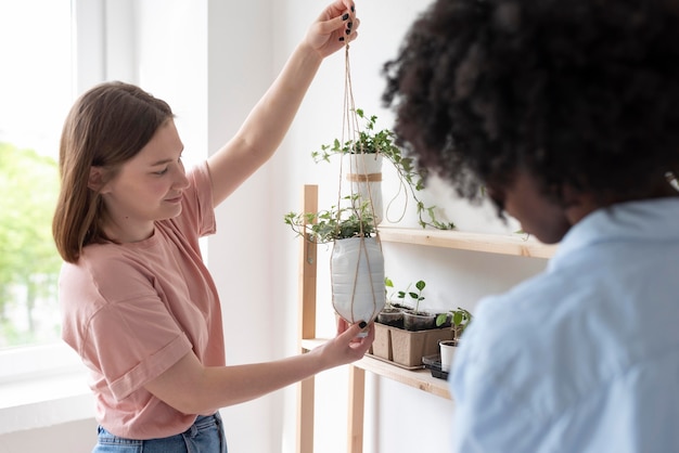 Femme ayant un mode de vie durable