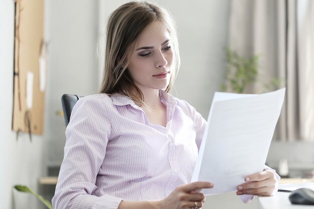 Femme, bureau