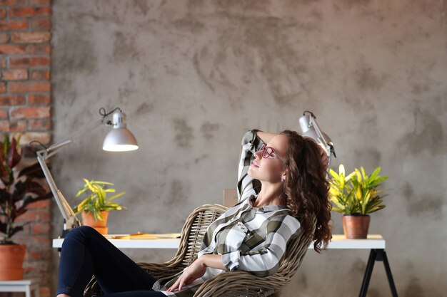 Femme, bureau