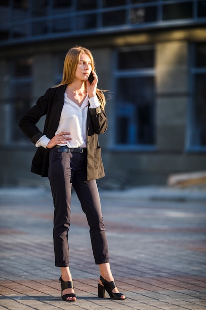 Femme, conversation, téléphone