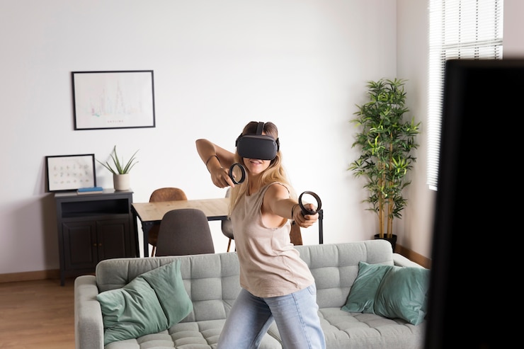 Photo gratuit femme de coup moyen avec des lunettes de réalité virtuelle