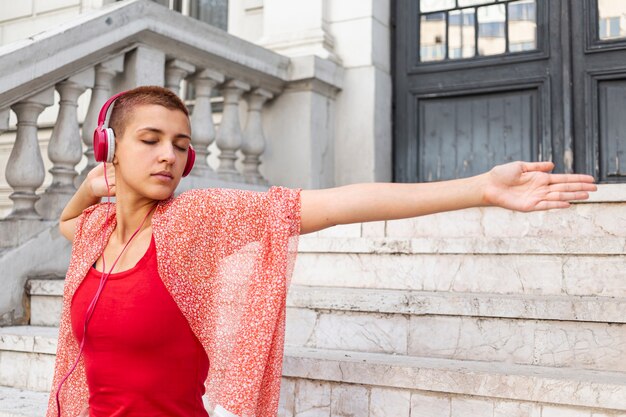 Femme, danse, dehors, coup moyen