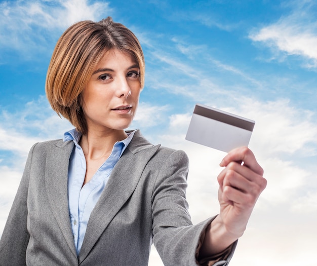 femme fond de ciel d&#39;été entreprise