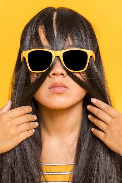 Photo gratuite femme, lunettes soleil, cheveux