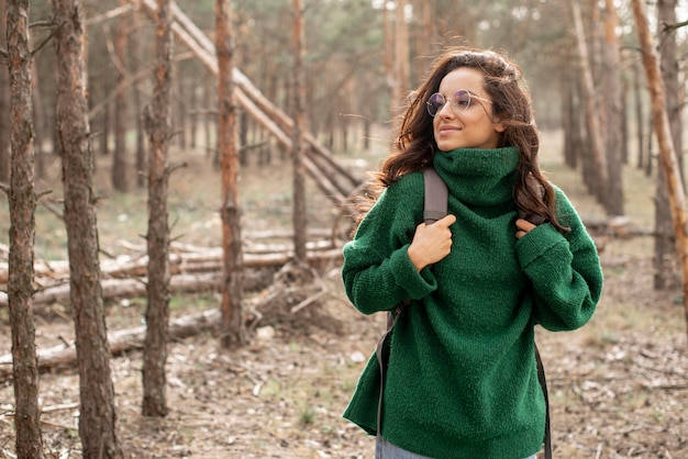 Femme avec des lunettes