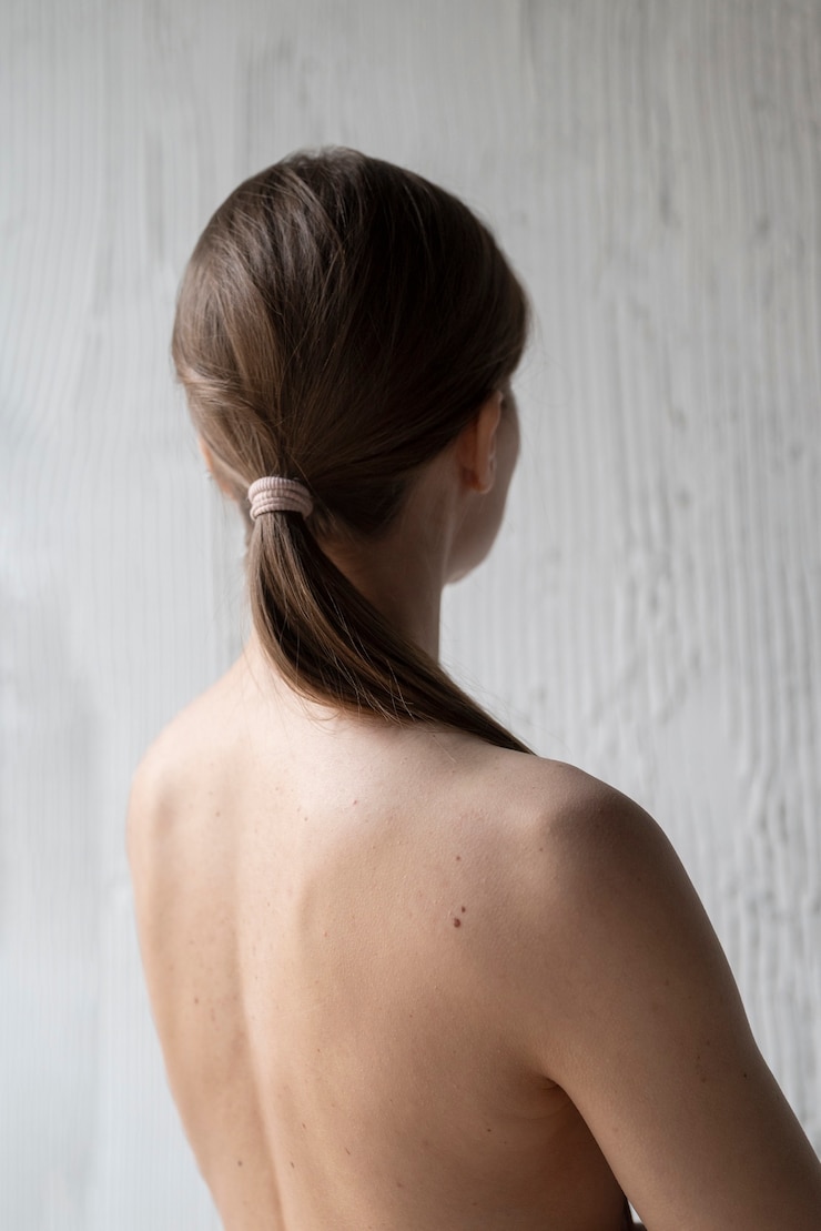 Photo gratuit femme avec un mélanome sur la peau