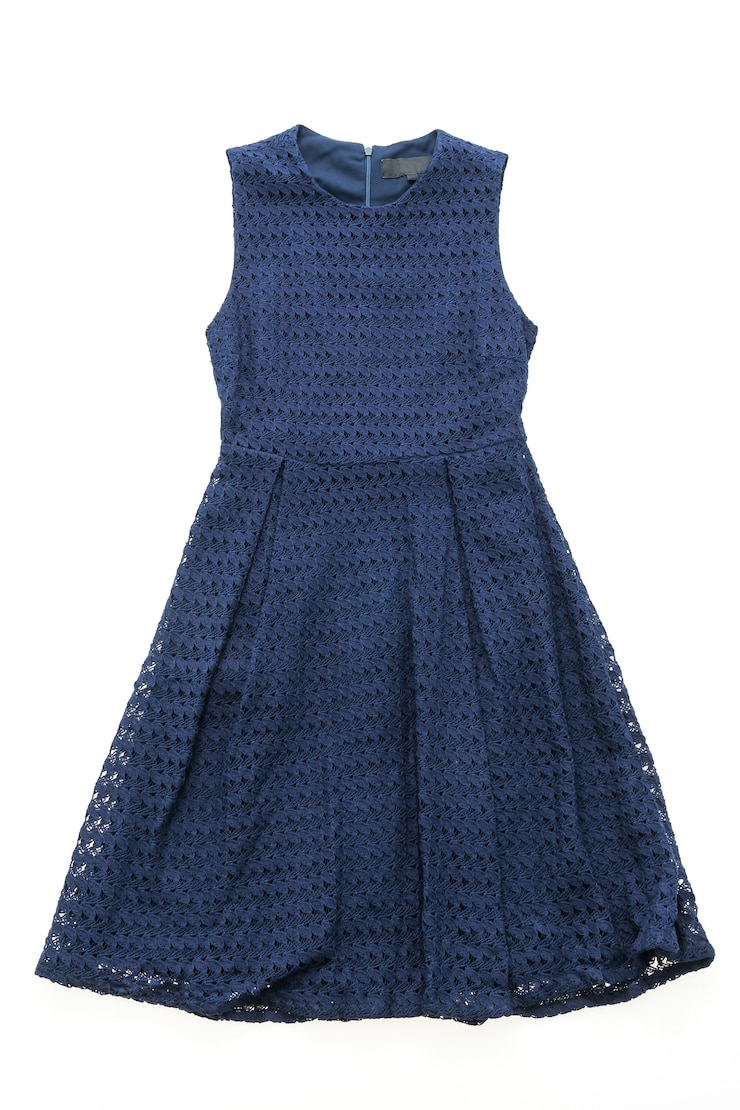 Photo gratuit femme de mode avec des vêtements
