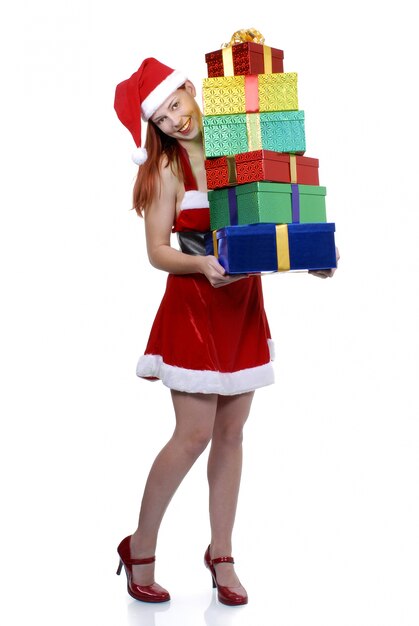 Femme Père Noël avec des cadeaux