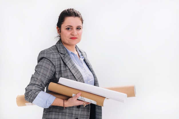 Femme avec des plans