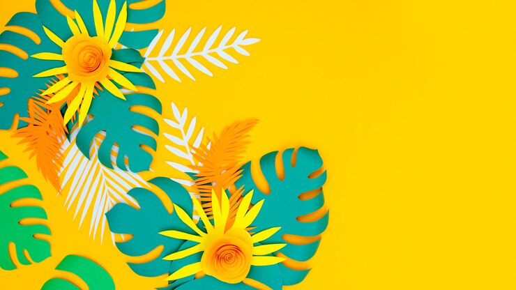 Photo gratuit feuilles de papier et fleurs ornamet