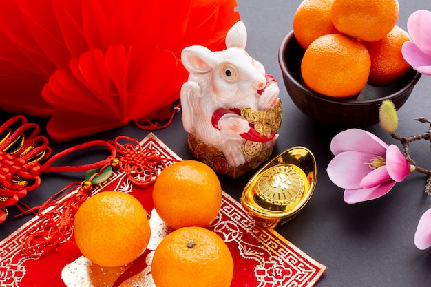 Figurine de rat et mandarines nouvel an chinois