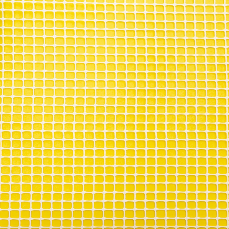 Photo gratuit filet en plastique sur fond jaune