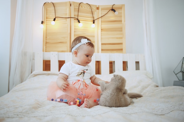 fille avec chat