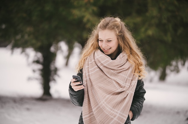 Photo gratuite fille dans le parc