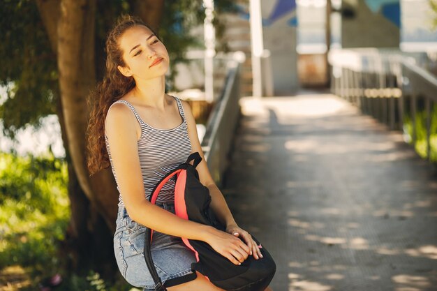 fille dans la ville