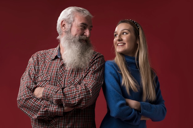 Fille et père le jour de la fête des pères