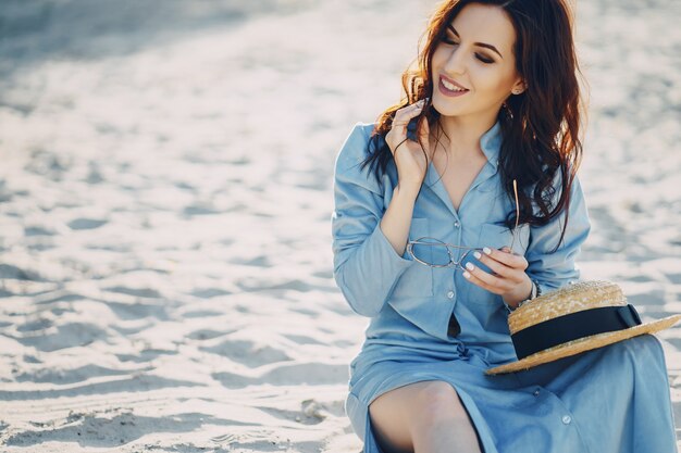 fille sur la plage