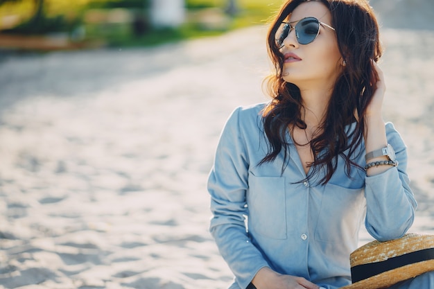 fille sur la plage