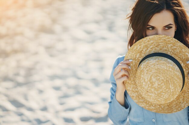 fille sur la plage