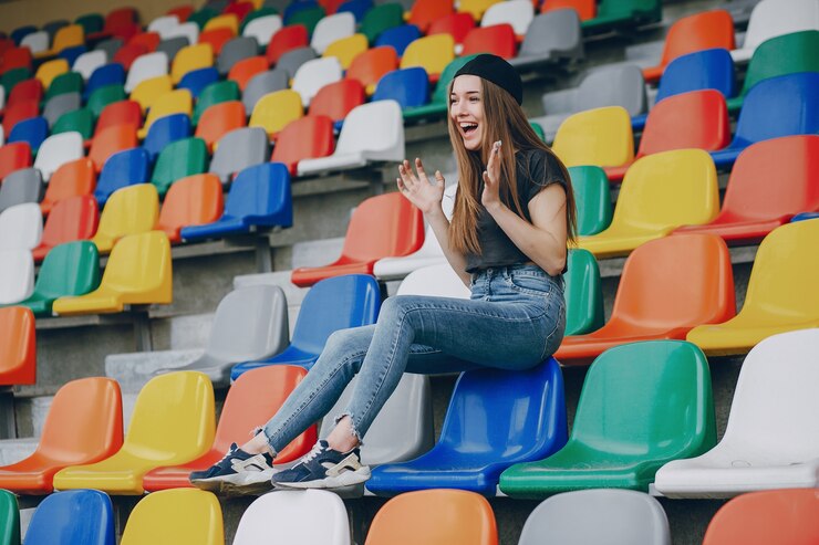 Photo gratuit fille sur un stade