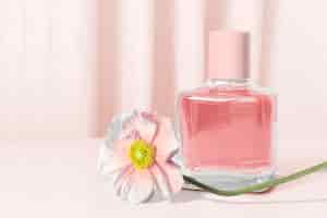 Photo gratuite flacon de parfum, produit de beauté