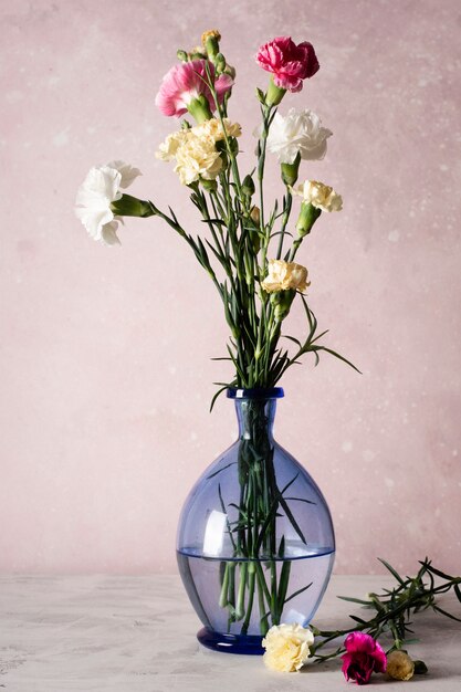 Fleurs en fleurs dans un vase