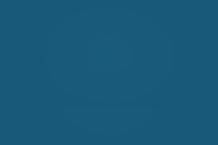 Photo gratuit fond bleu dégradé de luxe abstrait. bleu foncé lisse avec vignette noire studio banner.