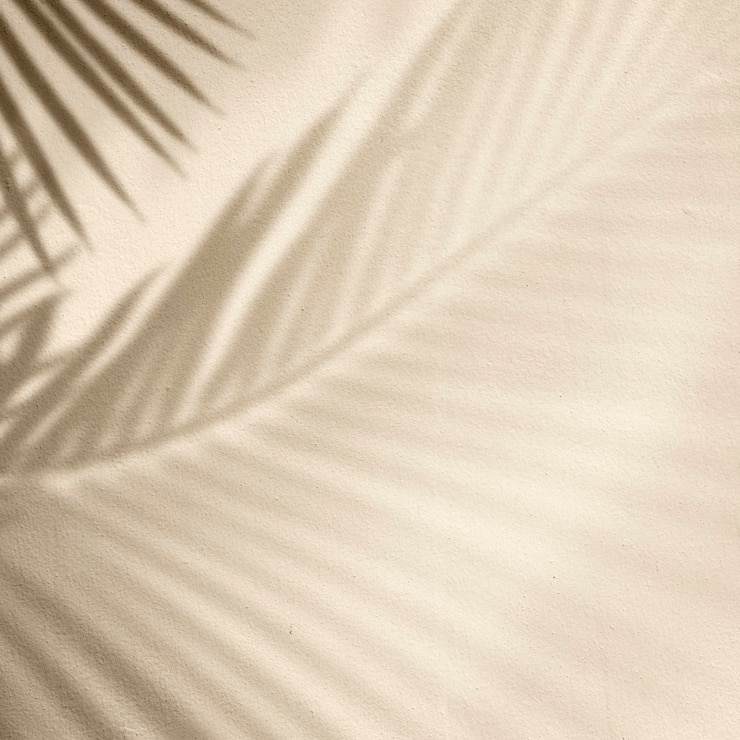 Photo gratuit fond doré avec palmier