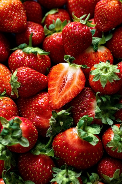 Fond d'écran d'été à motifs de fraise rouge