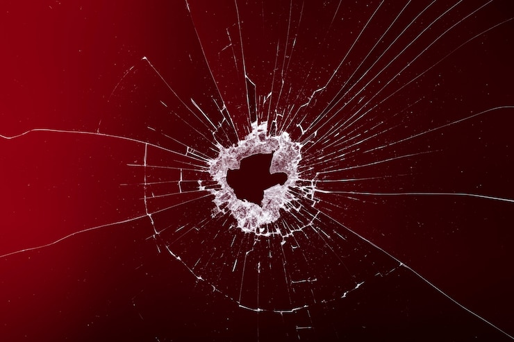 Photo gratuit fond rouge avec effet de verre brisé