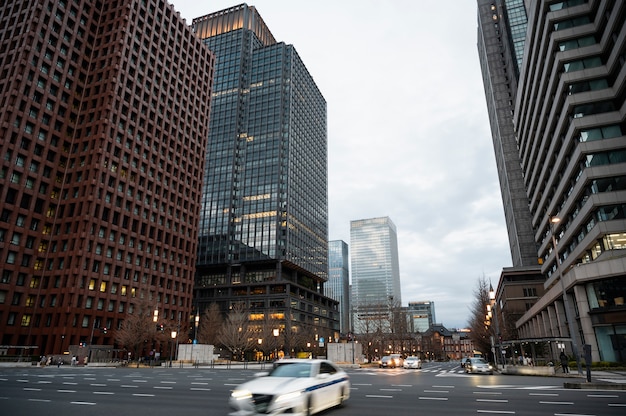 Fond de rue de tokyo moderne