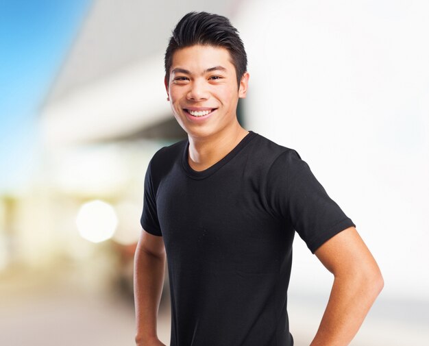 frais chinese-homme debout