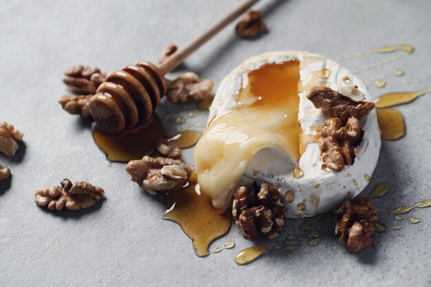 Fromage fondu à l'intérieur