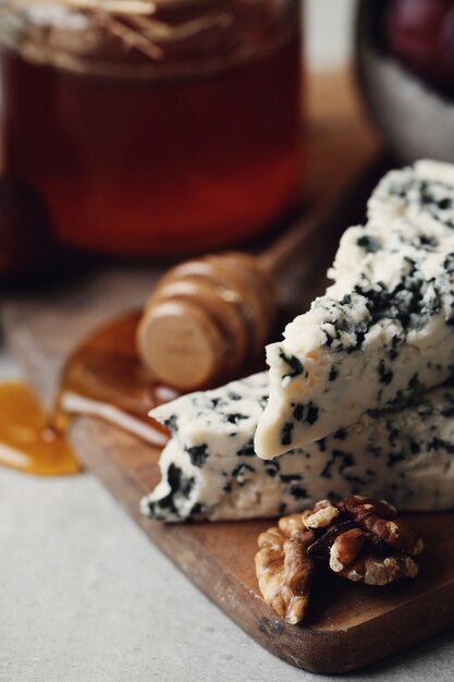 Fromage et raisins