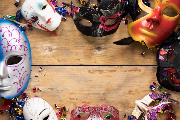 Photo gratuite frontière de masques de carnaval