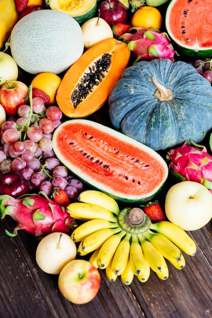 Fruits assortis et mélangés