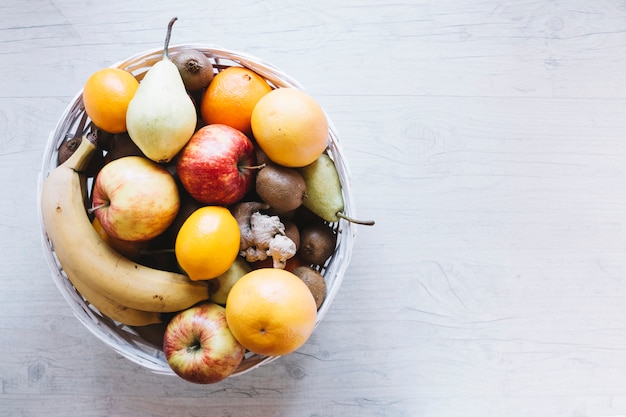 Photo gratuite fruits dans un bol