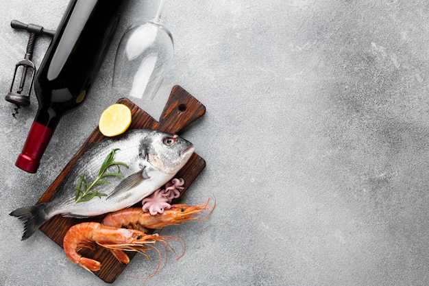 Photo gratuite fruits de mer frais au vin